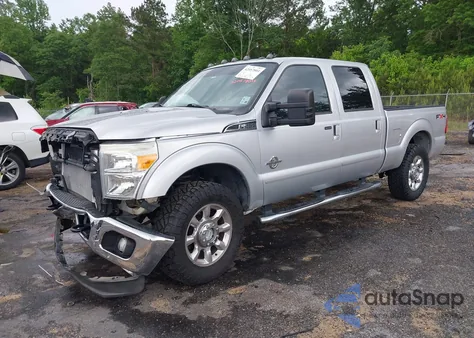 2011 Ford F-250 Lariat z USA, uszkodzony, nr VIN 1FT7W2BT4BEC18741